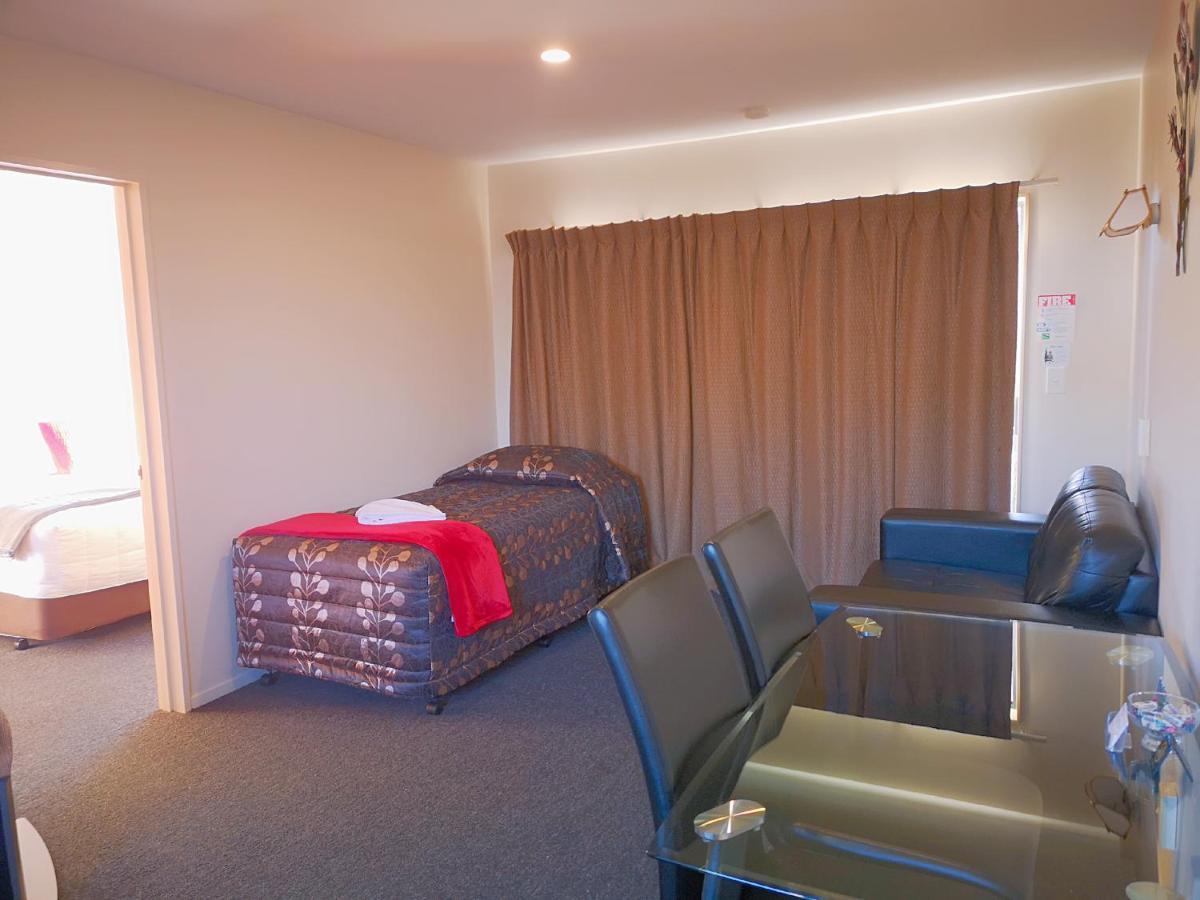 Aston Court Motel Blenheim Buitenkant foto